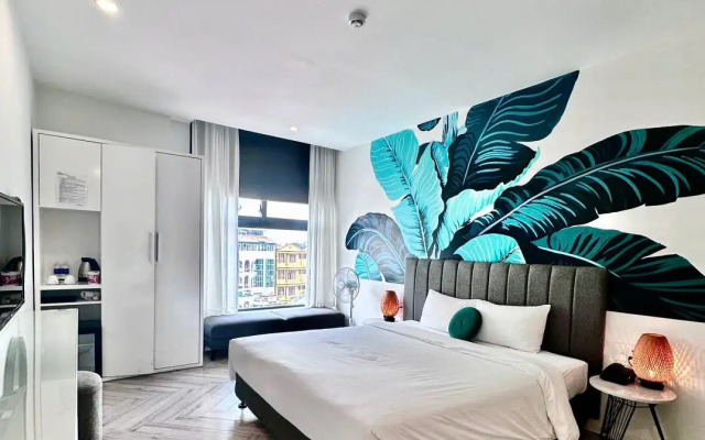 Len's Hotel
