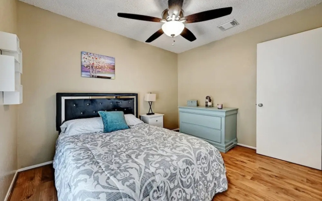 Modern Pflugerville Home Near Austin