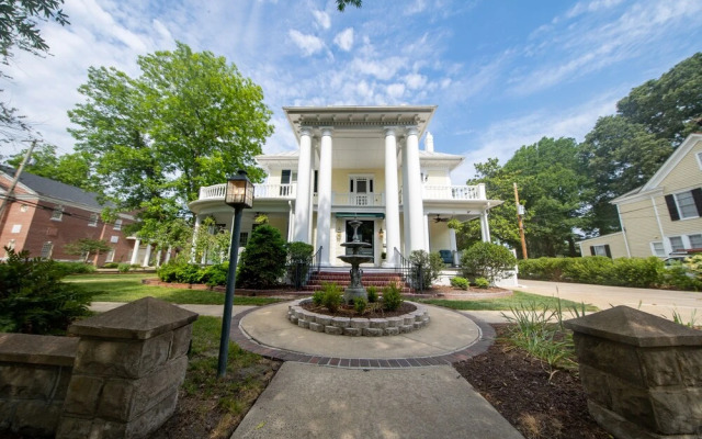The Edenton Collection-The Granville Queen Inn