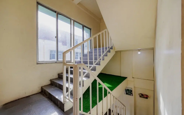 RedDoorz Near Soekarno Hatta Airport 3