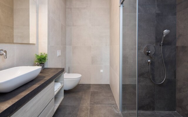 Luxury Villa Romeo with Heated Pool