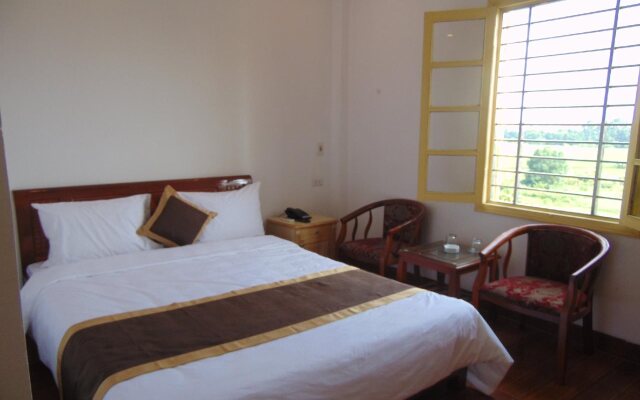 Thanh Huong Airport Hotel