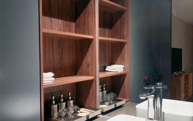 L'A Suites Pentstudio West Leak Hanoi