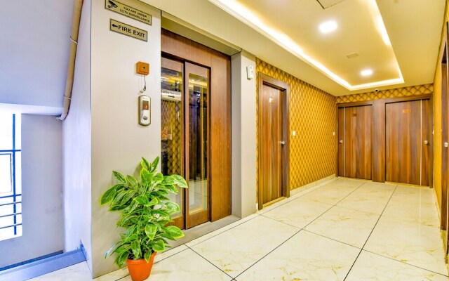 Raj Palace I by FabHotel