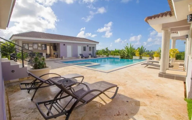 New! 6 Bedroom Ocean View