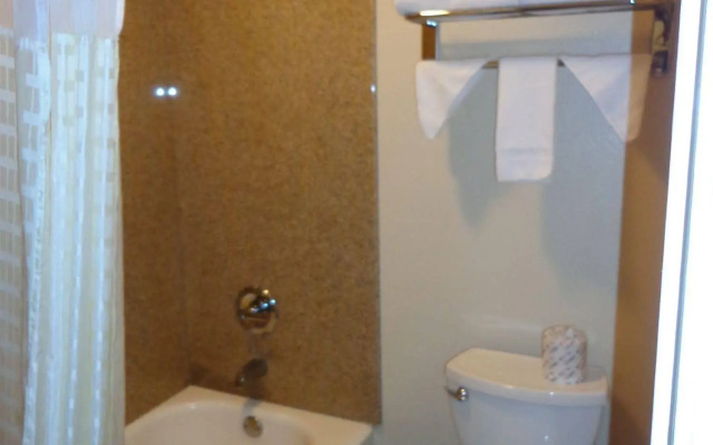 Economy Inn Express Warren