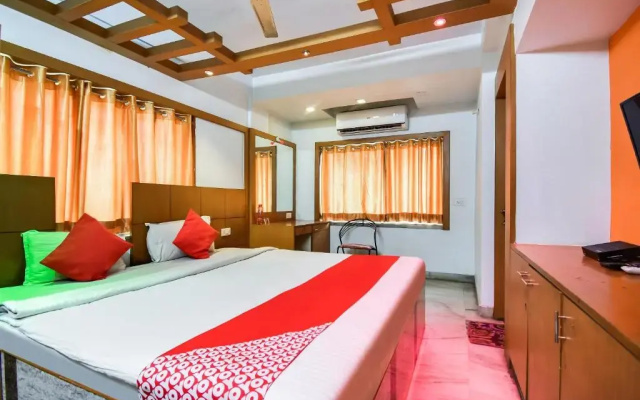 Crown Inn by OYO Rooms
