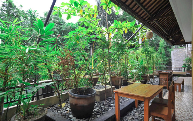 Airy Ubud Raya Teges Kawan Gang Merak Bali