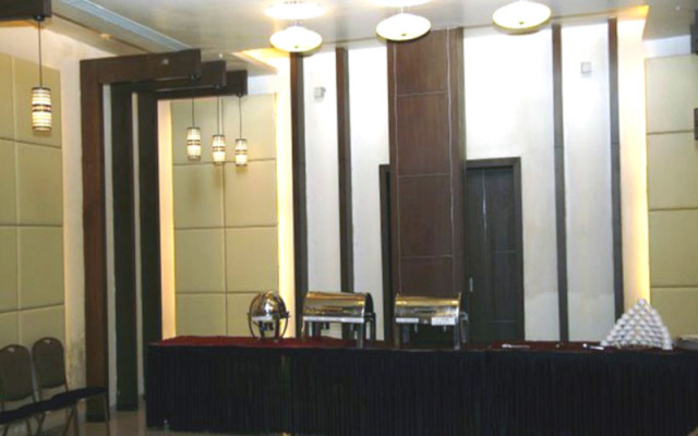 Hotel Orange Tree
