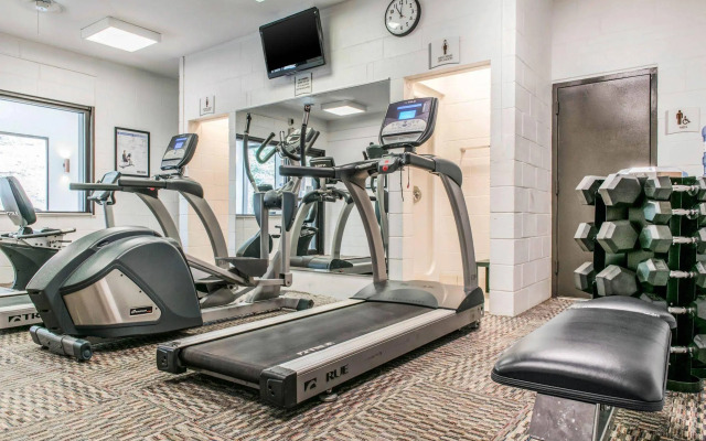 Quality Inn & Suites Zanesville City Center