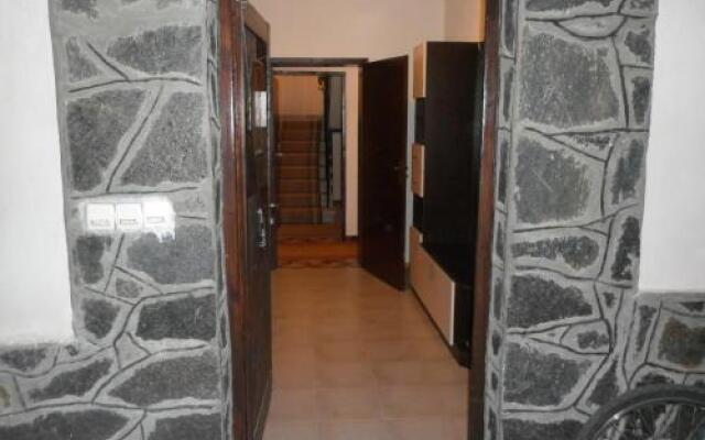 Borani Guest House