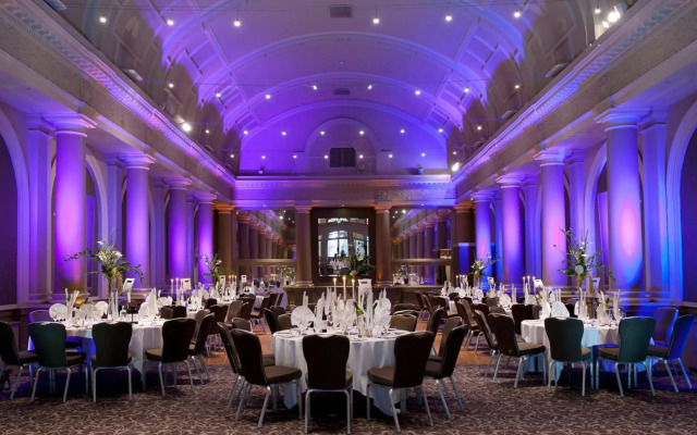 The Met Hotel
