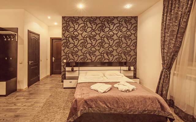 Nyvky Plaza Hotel