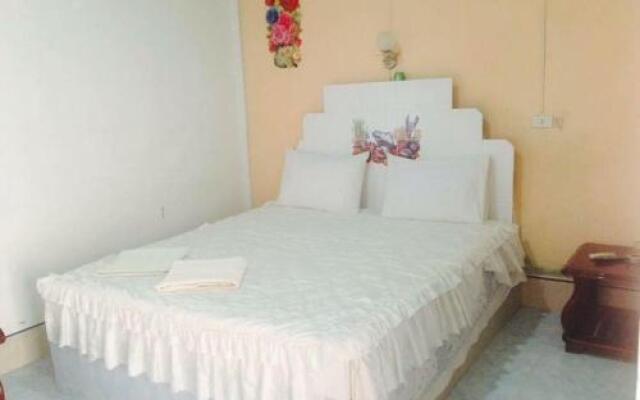 Petchmalee Guesthouse