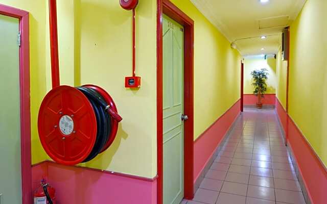 OYO 90052 Mandarin Inn