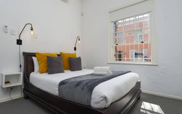 Rooftop Villa in Trendy Neighbourhood