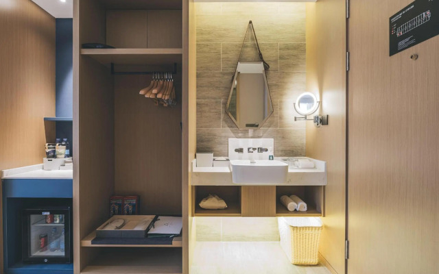 Atour Hotel Shaoxing Shangyu E-You Town