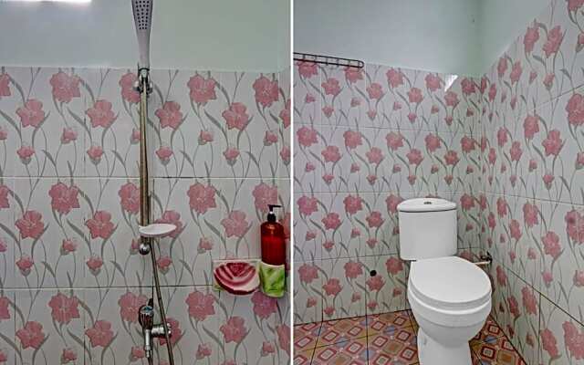 SPOT ON 90760 Homestay Al Madina Syariah