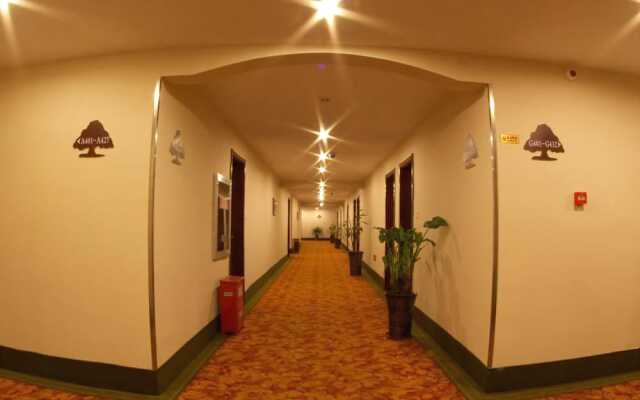 GreenTree Inn Hefei Qianshan Rd Business Hotel