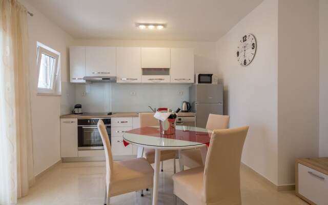 Apartments Ena