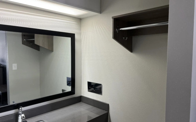 Garden Inn & Suite