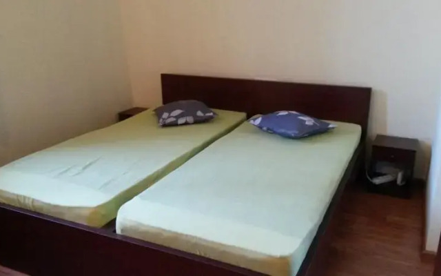 Apartment on Tabukashvili Street