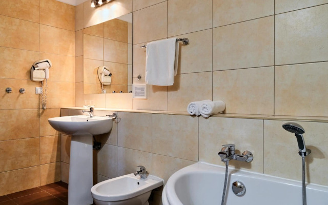 Centrum Hotelowo-Konferencyjne Witek