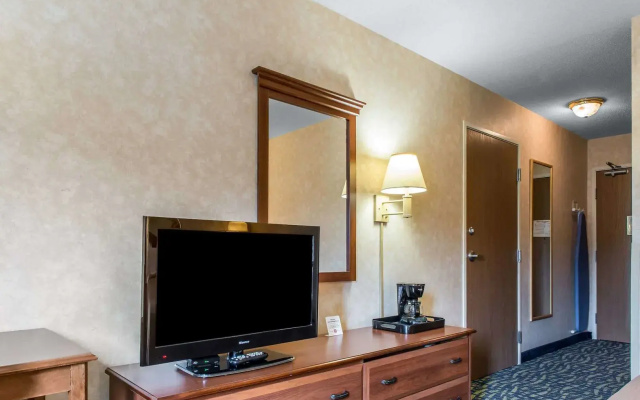Quality Inn & Suites Titusville