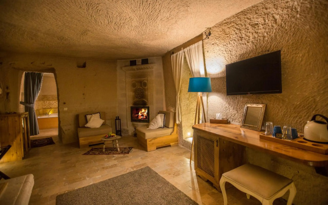 Azure Cave Suites