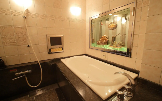 Hotel Fine Garden Toyonaka Itami Airport