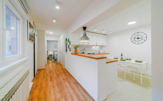 Peaceful Nest In City Center