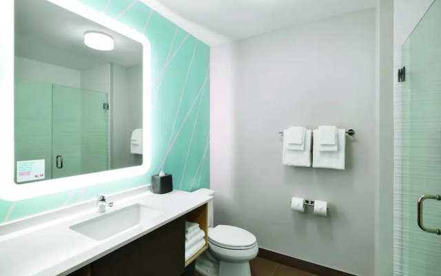 avid hotel Cedar Rapids South - Arpt Area by IHG
