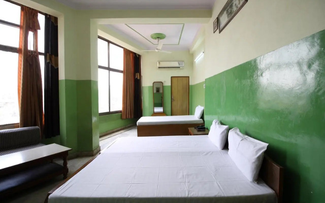 SPOT ON 38614 Shree Shyam Guest House