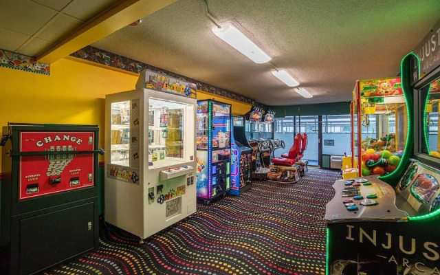 1br Magnificence, Landmark Rst