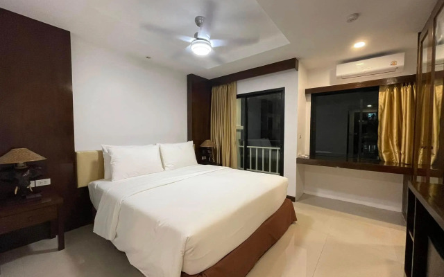 Summer Breeze Hotel