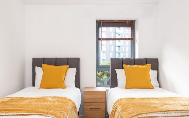 Bouverie Apartment