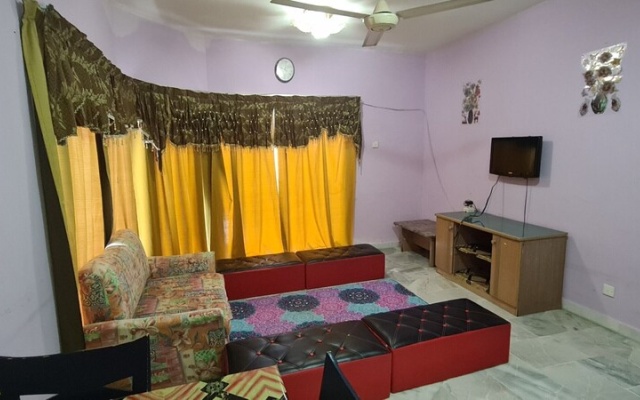 OYO Home 90365 Rohaya Ram @ Marina View Villas – Guest Rooms – Port Dickson