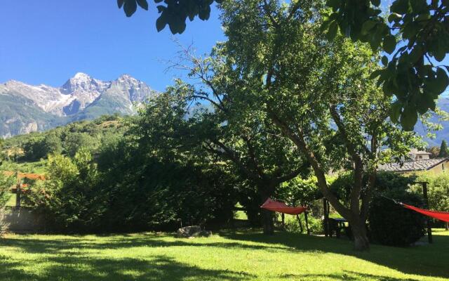 Aosta Mountain House- Casa La Chapelle