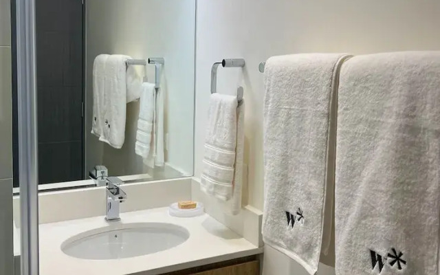 w Brilliant 1BR w Perfect Deco in San Isidro