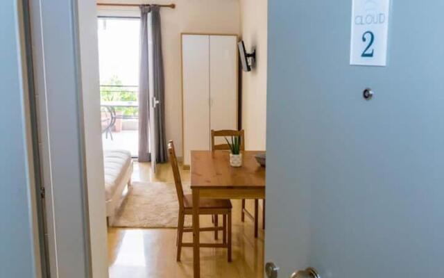 Cloud 2 Apartment