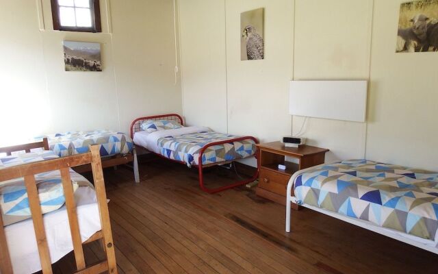 Dunstan Downs High Country Sheep Station Farmstay & Backpackers