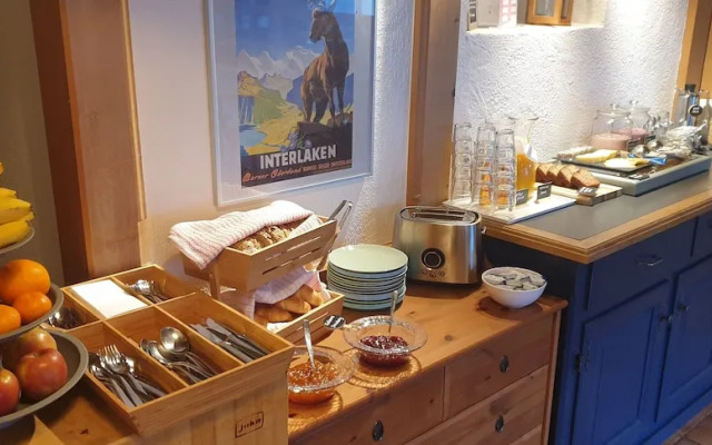 The Aarburg Hotel & Café