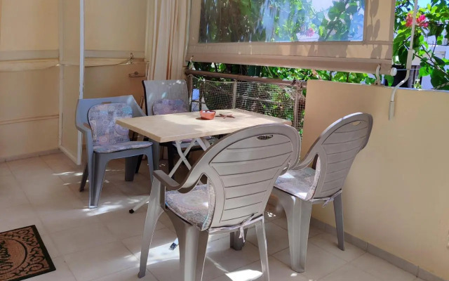 Georgia's Family Apartment