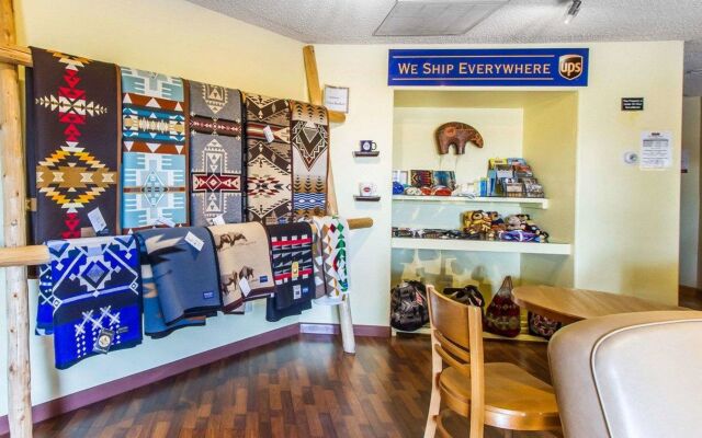 Navajoland Hotel of Tuba City