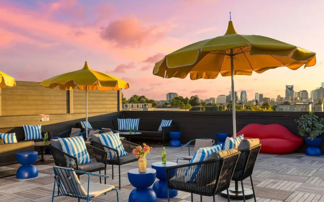 The Carter 301 by Avantstay 4BR Balcony