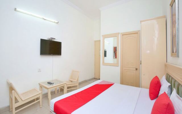 OYO 14324 Hotel towns pride