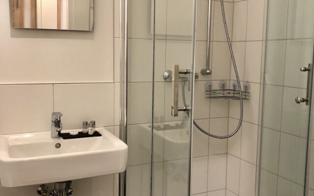 Q! Apartments Berlin ALEX