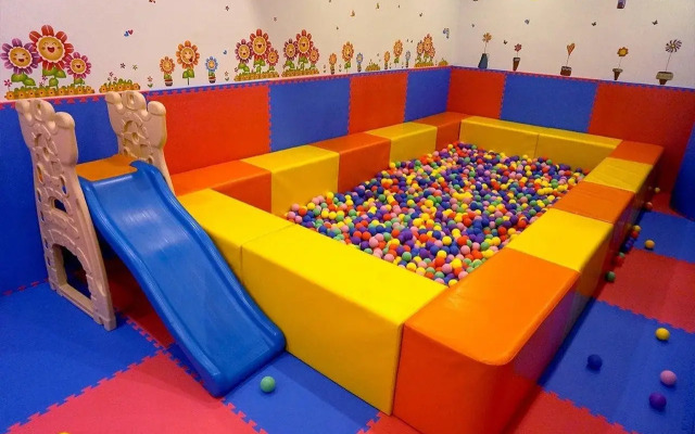 Harbour Plaza Resort City