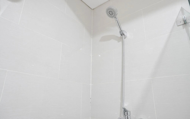 Nice And Strategic Studio At Daan Mogot City Apartment