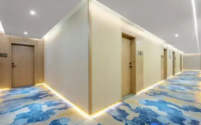 Riverside Pearl Hotel